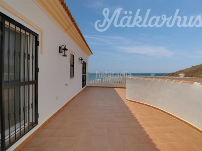 Casa con 4 habitaciones con piscina, aire acondicionado y vistas al mar en Arenas