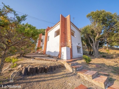 Casa unifamiliar con piscina en torrentbo en Arenys de Munt