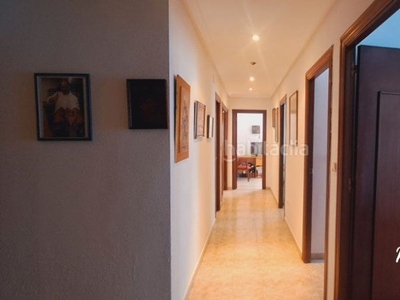 Piso con 4 habitaciones con aire acondicionado en Cartagena