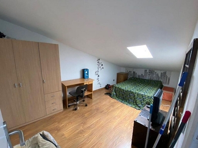 Piso en alquiler en Centro - Burgos de 1 habitación con muebles y calefacción