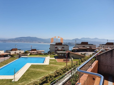 Alquiler de piso con piscina y terraza en Baiona