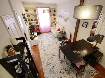 Alquiler de piso en Barrio de Abando de 1 habitación con muebles y balcón