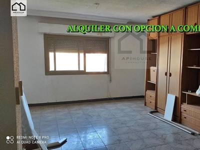 Alquiler de piso en PAU 2-600 de 3 habitaciones con terraza y ascensor