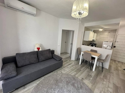 Apartamento en venta en Centro, Torrevieja, Alicante