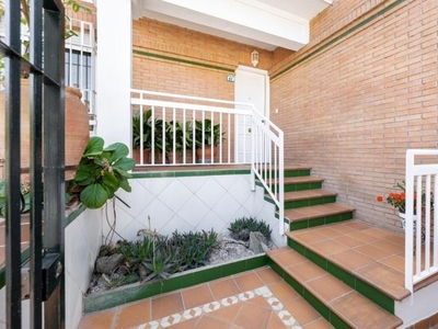 Casa en venta en La Cruz, Granada