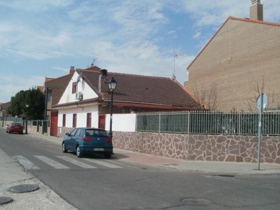 Casa en venta enavda. maria de las mercedes, 18,casarrubuelos,madrid