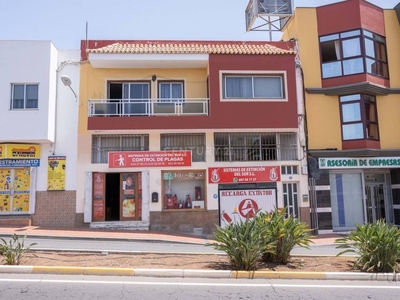 Edificio buen estado Granadilla de Abona Ref. 93761895 - Indomio.es