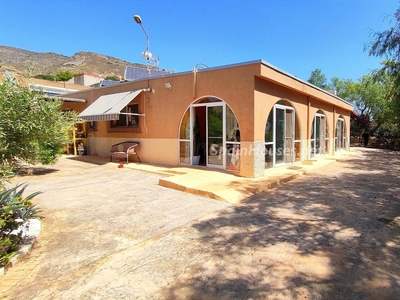 Finca en venta en Crevillent