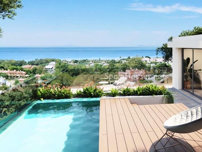 Piso ático en venta en Cabopino-Artola, Marbella