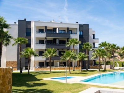 Piso ático en venta en Los Almendros-La Florida, Orihuela