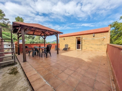 Venta de casa con piscina y terraza en Abrera, Can Vilalba