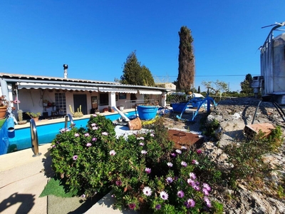 Venta de casa con piscina y terraza en Alcanar, Solderiu