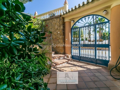 Villa independiente en venta en Hacienda Torrequebrada, Benalmádena