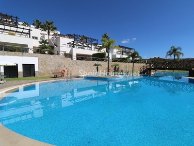 Villa pareada en venta en Bahía de Marbella, Marbella