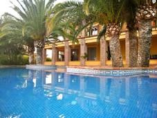 Casa / Chalet en venta en Marbella de 330 m2
