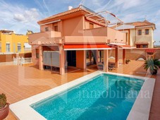 Casa / Chalet en venta en Torre del Mar de 200 m2