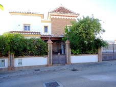 Casa / Chalet en venta en V?lez-M?laga de 365 m2