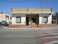 Chalet en Calle Fernandez Moratin , Murcia.