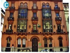 Edificio , Gran Via, centro, Granada