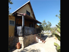 Espaciosa Casa en Calle Barranc de l'Os B con 2.700 metros de terreno en Roquetes, 43520. Tarragona