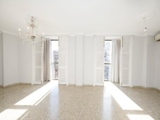 Piso en venta de 108 m? en Calle Marqu?s de Paradas, 51, 41001 Sevilla