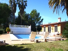 Preciosa casa, chalet en Playa de Gandia en parcela de 5.135 M2.