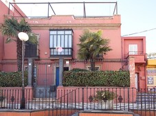 Preciosa casa sevillana en venta en Plaza Andaluc?a 12, 41920 en San Juan de Aznalfarache. Sevilla