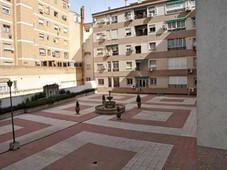 Venta de piso en Granada (Zona Alhamar)