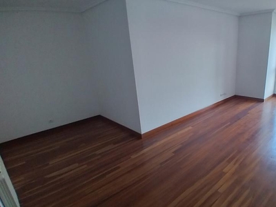 Piso en venta en Calle Francisco Tomás y Valiente, Peñacastillo - Nueva Montaña