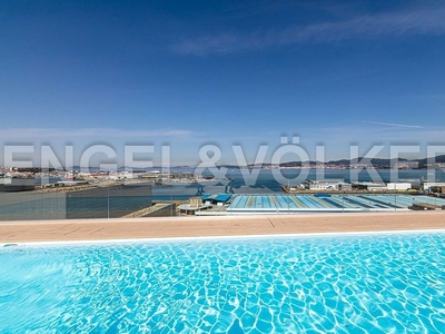 Alquiler de ático en O Berbés - Peniche de 2 habitaciones con terraza y piscina