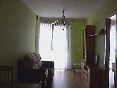 Alquiler de piso en calle San Antonio de 1 habitación con muebles y calefacción