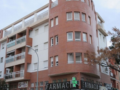 Alquiler de piso en El Juncal - Vallealto de 2 habitaciones con garaje y jardín