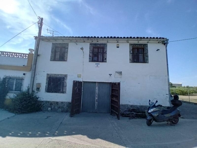 Casa con terreno en Alcarràs