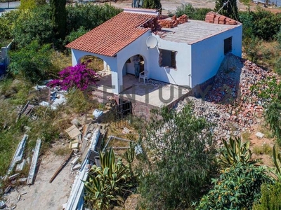 Casa con terreno en Calpe