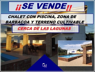 Chalet en Lora del Río