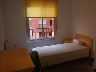 Habitación en piso compartido en Granada