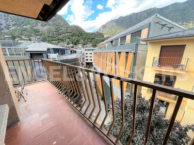 Piso de 3 habitaciones en el centro de Andorra la Vella