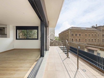 Piso de 75m² con 70m² terraza en alquiler en Gràcia