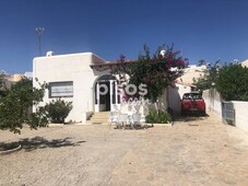 Casa adosada en venta en Paseo del Mediterráneo, cerca de Calle de las Adelfas en Vista de los Ángeles-Rumina por 599.000 €