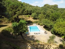 Masía con 12 habitaciones con parking, piscina y vistas a la montaña en Vallromanes