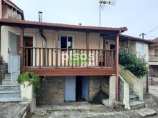 Casa en venta en Ourense en Seixalbo-Monte-Ceboliño-Velle por 68.000 €