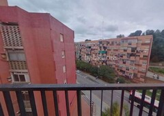 Piso en venta en nou barris - Ciutat Meridiana, 3 dormitorios. en Barcelona