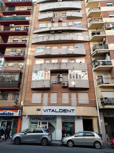 Alquiler de ático en avenida Alcalde Federico Molina Orta de 3 habitaciones con terraza y muebles
