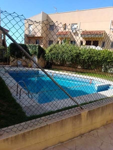 Alquiler de piso con piscina en Aguadulce