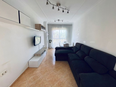Alquiler de piso en calle Gravina de 2 habitaciones con muebles y aire acondicionado