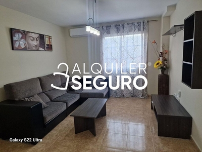 Piso en alquiler en Centro Bº Doscientas de 2 habitaciones con terraza y piscina