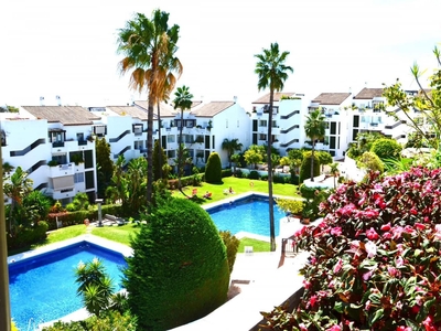 Ático en venta en Bel-Air, Estepona, Málaga