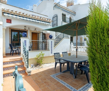 Bungalow en venta en Villamartin, Orihuela, Alicante