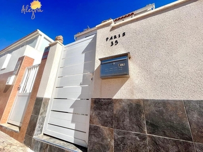Casa en venta en Playa de los Locos, Torrevieja, Alicante
