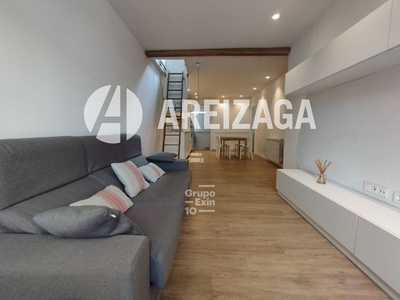 Piso en alquiler en calle Arrasate de 2 habitaciones con muebles y calefacción